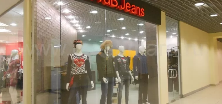 Вывеска для бутика модной джинсовой одежды SaWaB.Jeans ТК «Московский»